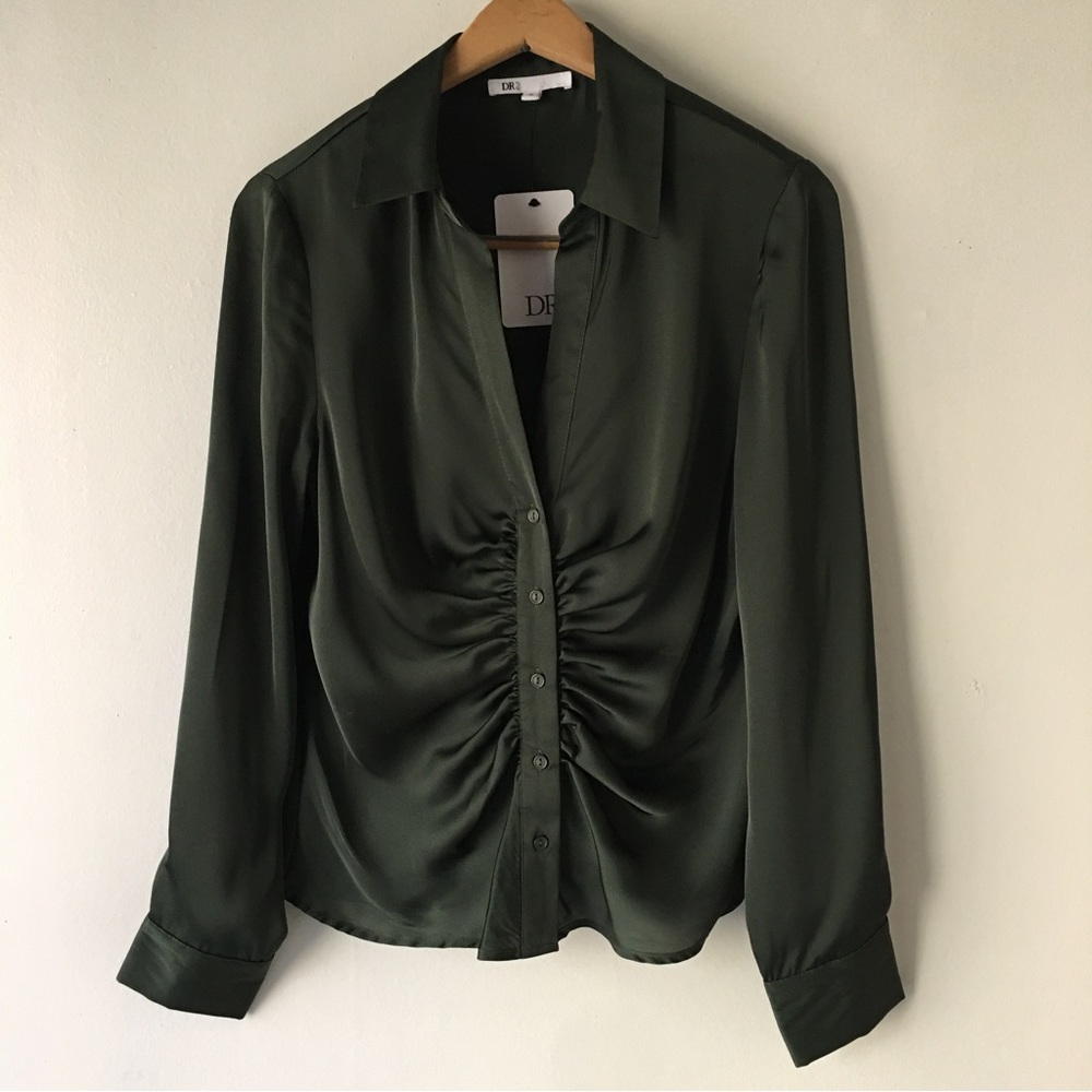 DR2 Blouse Top Ruched Partial Button Up Green Long Classic Sleeve Medium Solid